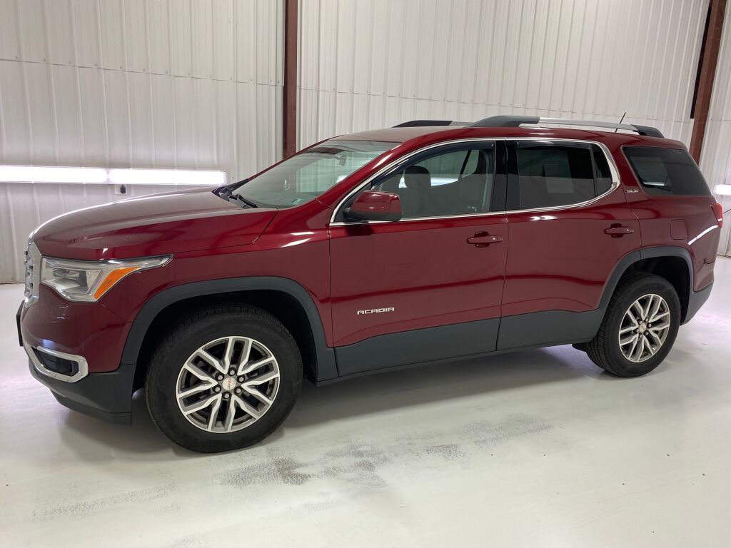 2018 GMC Acadia photo 4 of 10