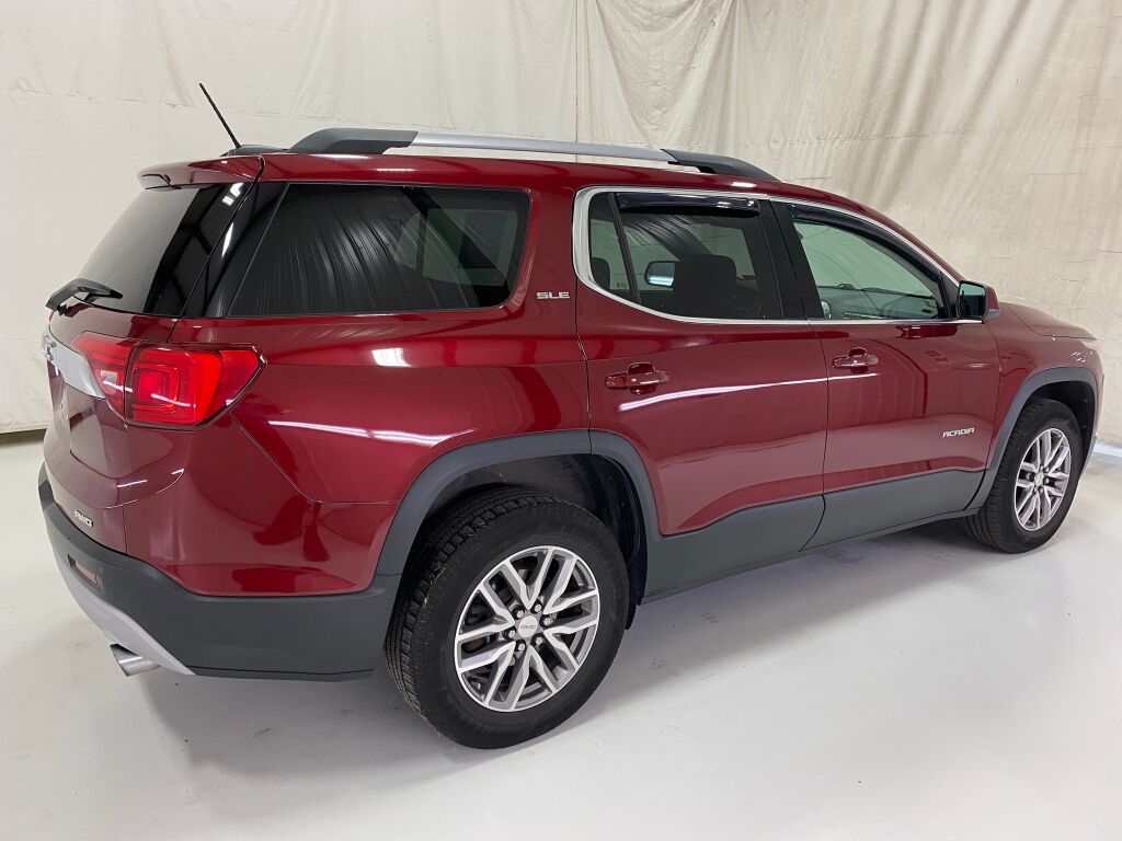 2018 GMC Acadia photo 8 of 10