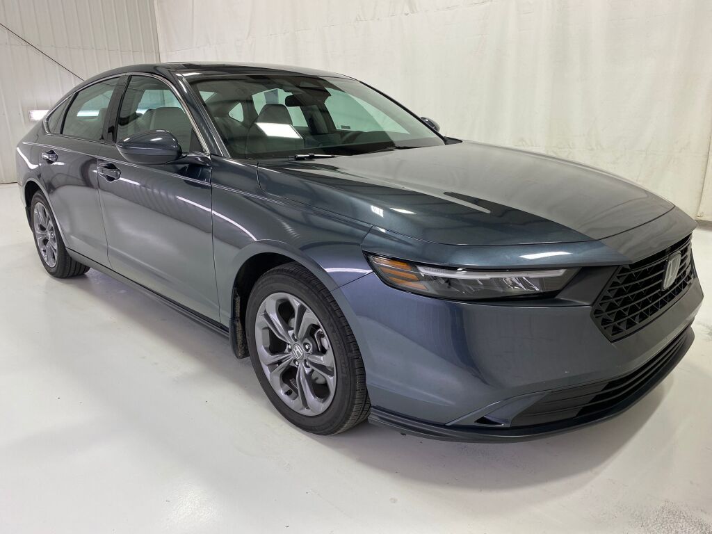 2024 Honda Accord photo 9 of 10