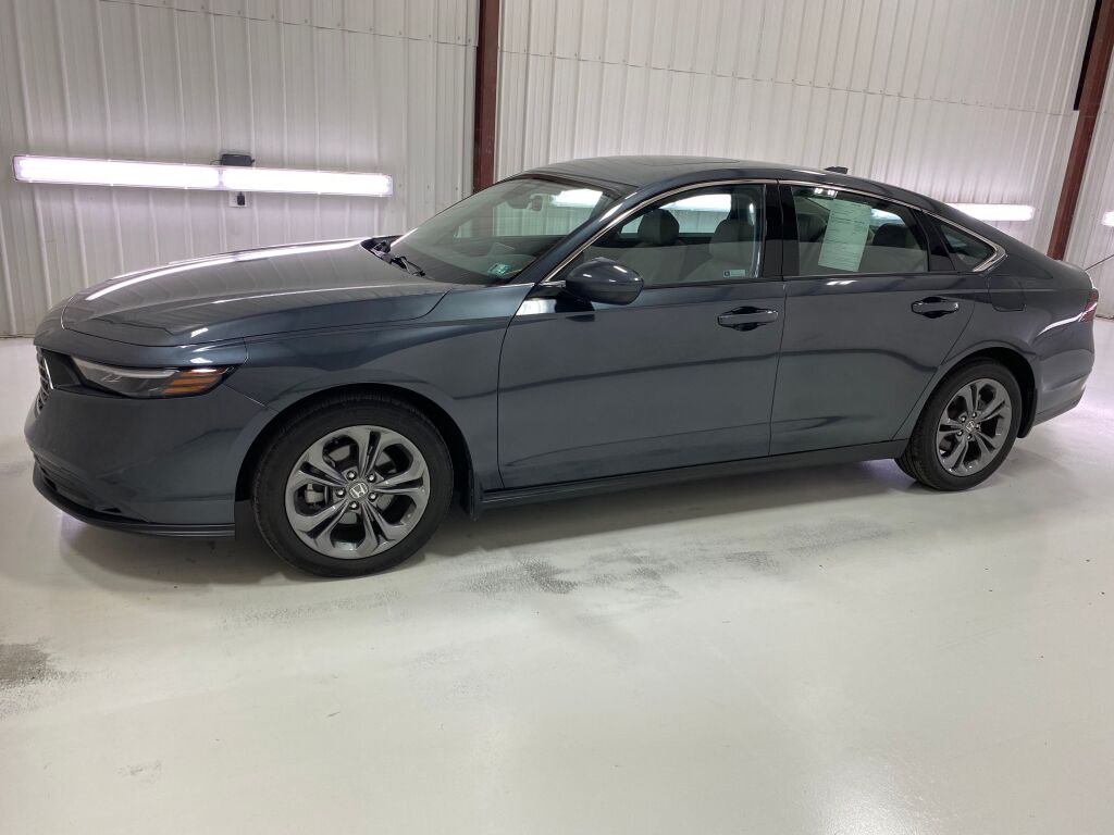 2024 Honda Accord photo 4 of 10