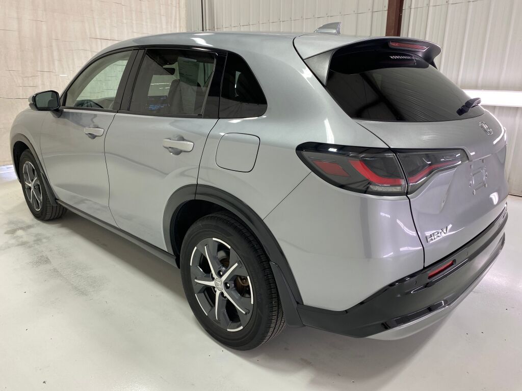 2024 Honda HR-V photo 5 of 10