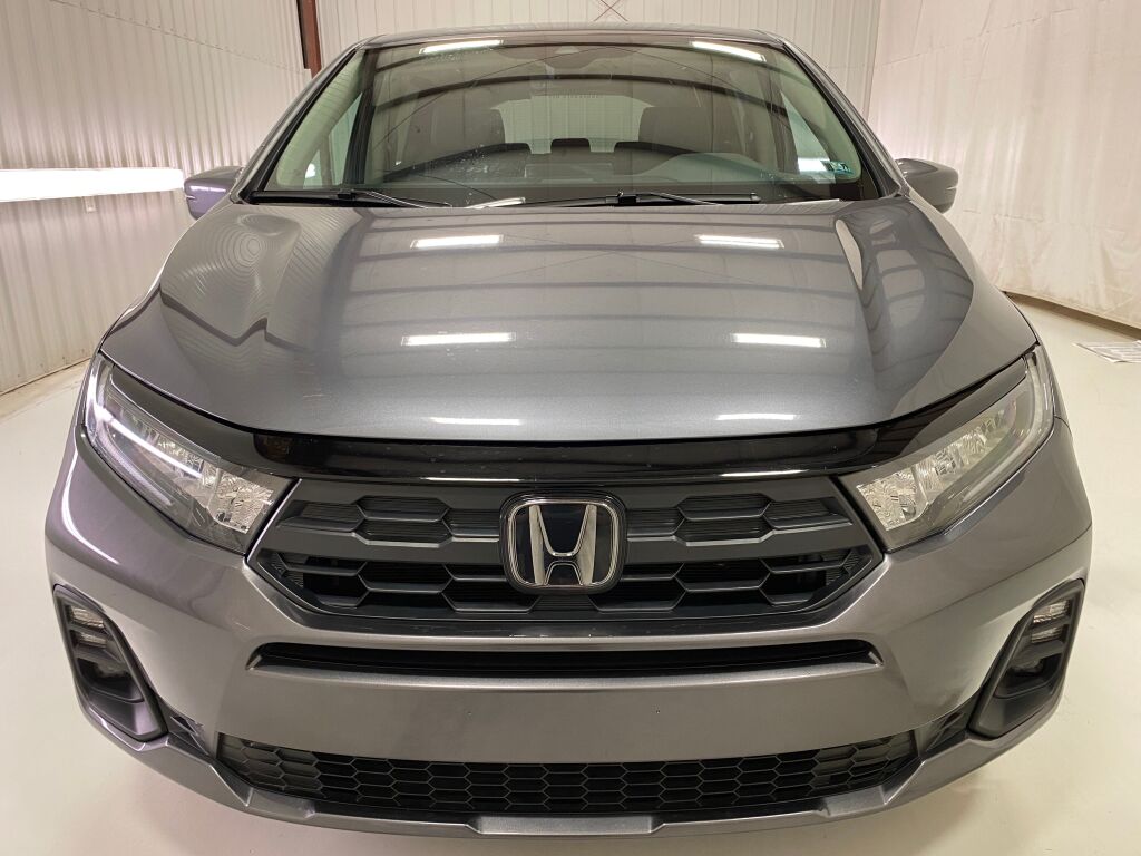 2025 Honda Odyssey photo 22 of 38