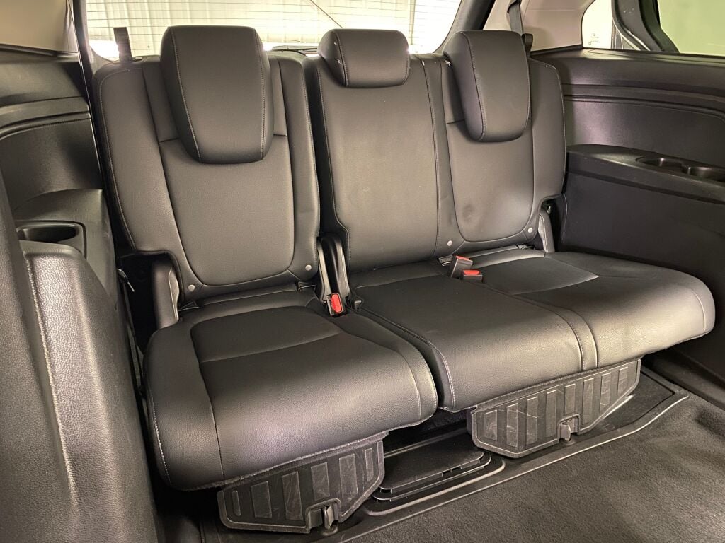 2025 Honda Odyssey photo 11 of 38