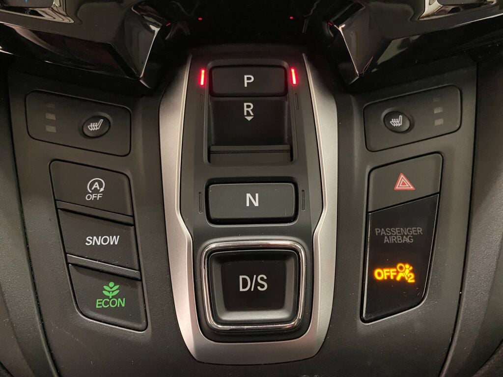 2025 Honda Odyssey photo 35 of 38