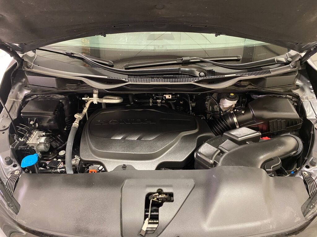 2025 Honda Odyssey photo 37 of 38