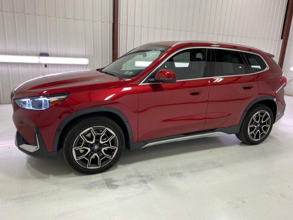 2026 BMW X1 photo 4 of 10