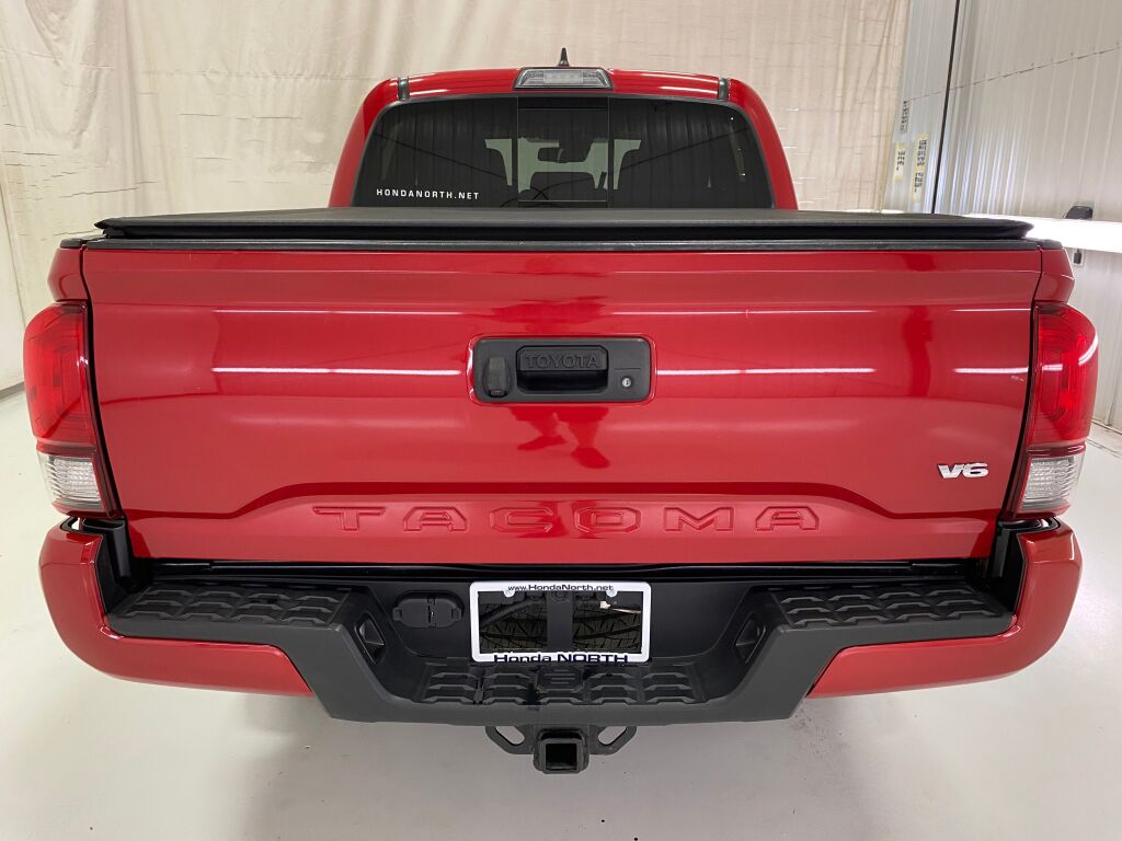 2019 Toyota Tacoma photo 17 of 35