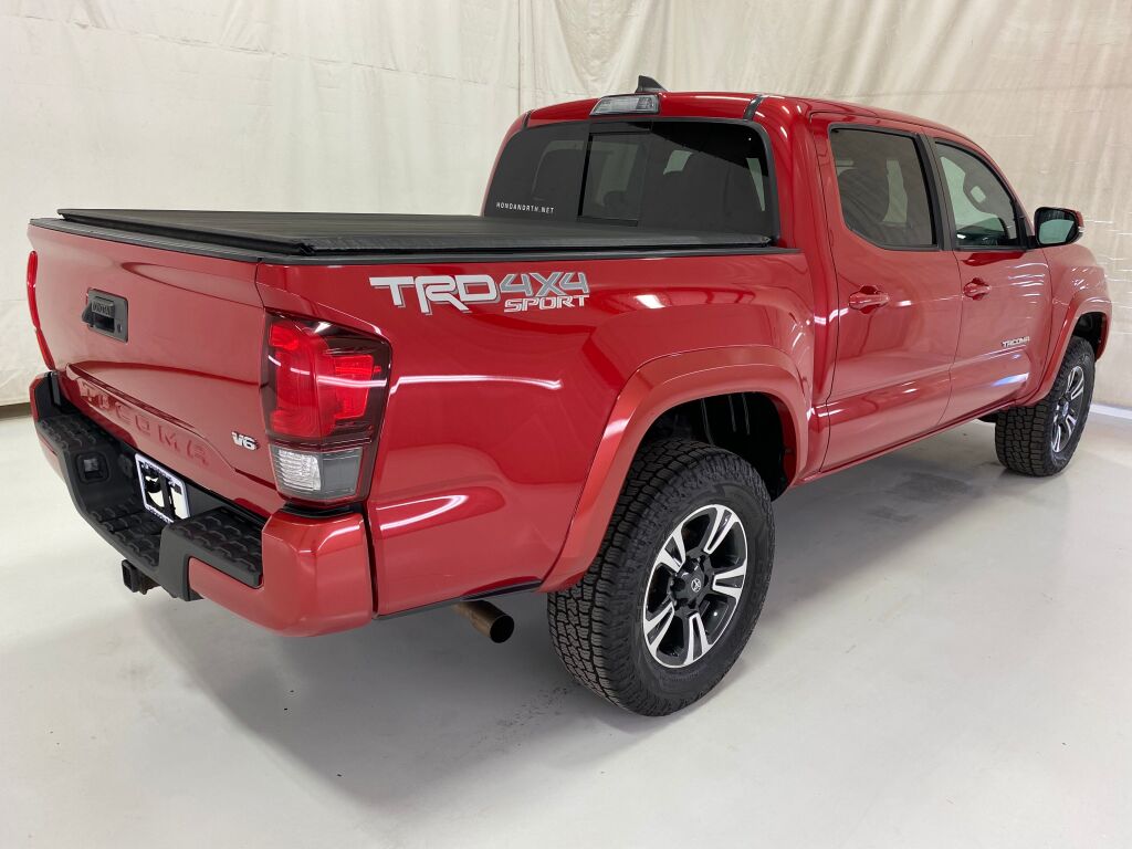 2019 Toyota Tacoma photo 6 of 35