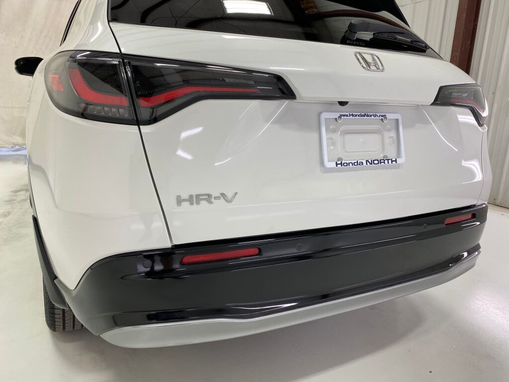 2024 Honda HR-V photo 15 of 33