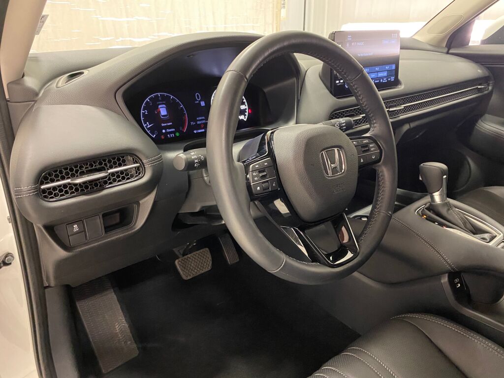 2024 Honda HR-V photo 11 of 33