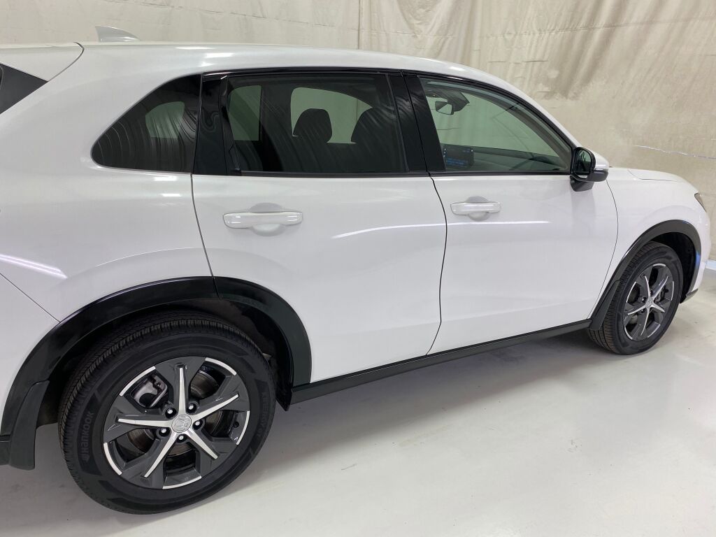 2024 Honda HR-V photo 18 of 33