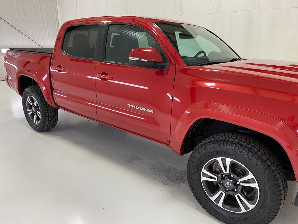 2019 Toyota Tacoma photo 20 of 35