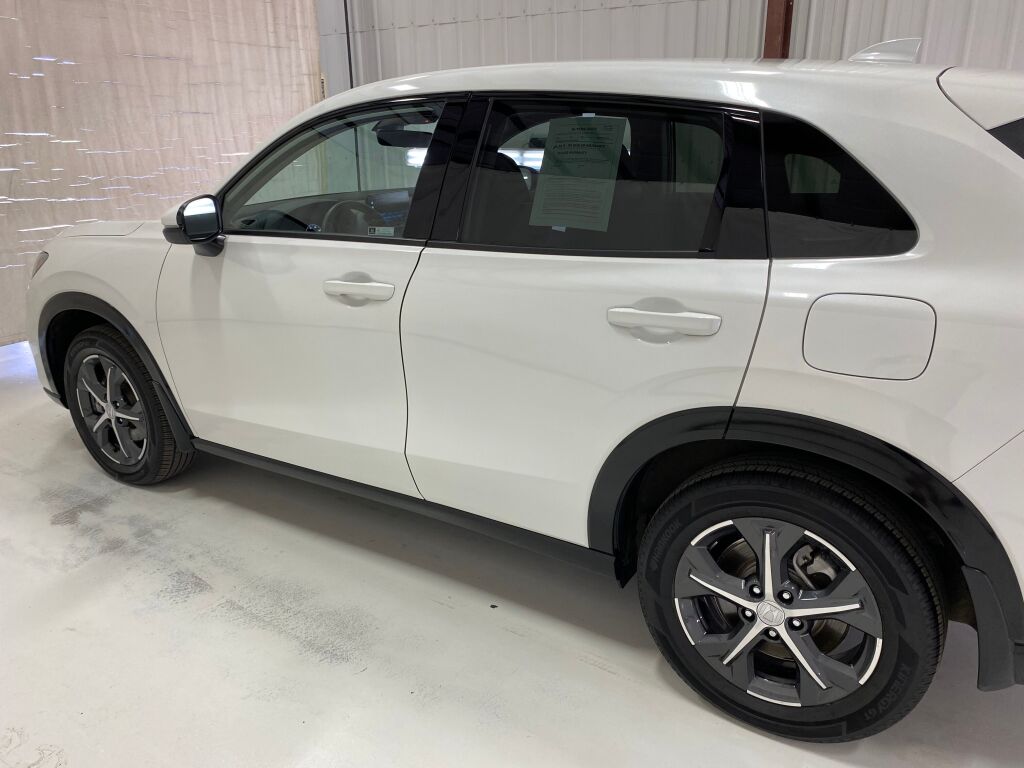 2024 Honda HR-V photo 14 of 33