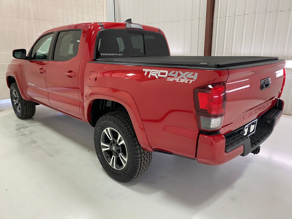 2019 Toyota Tacoma photo 5 of 35