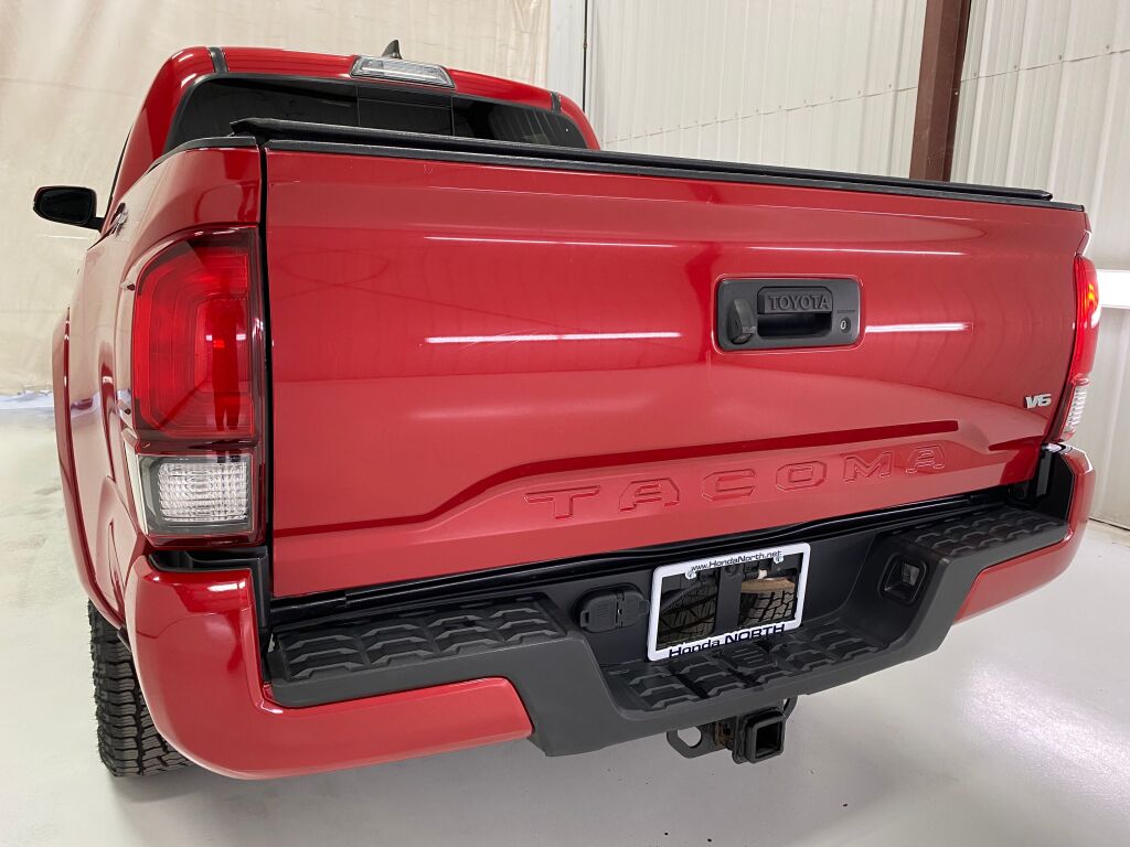 2019 Toyota Tacoma photo 16 of 35