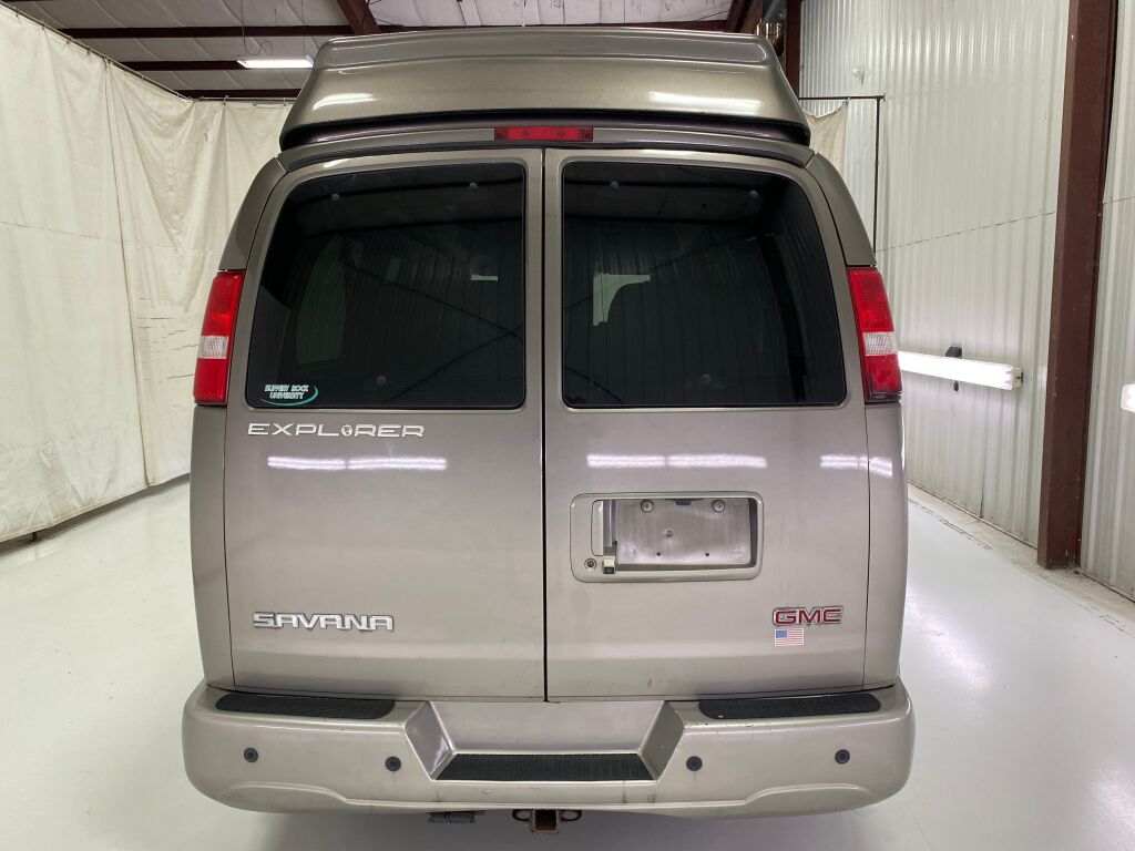 2020 GMC Savana 2500 photo 6 of 10