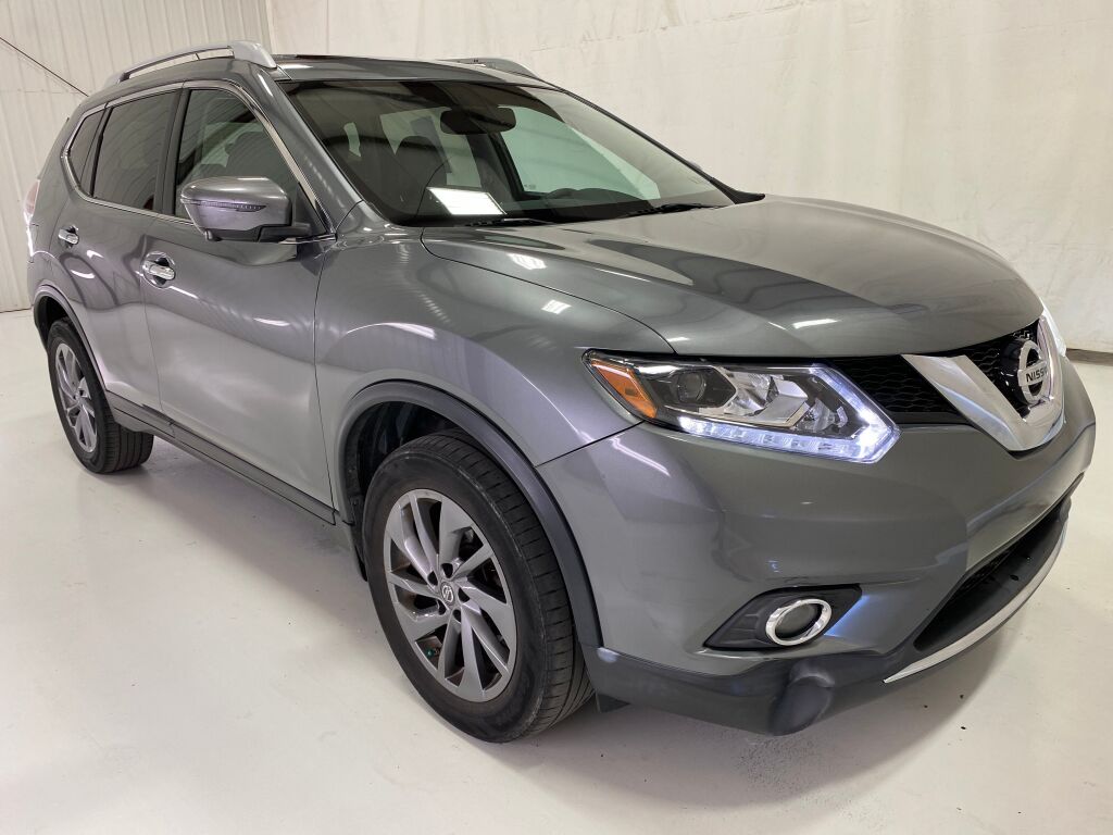 2016 Nissan Rogue photo 9 of 10