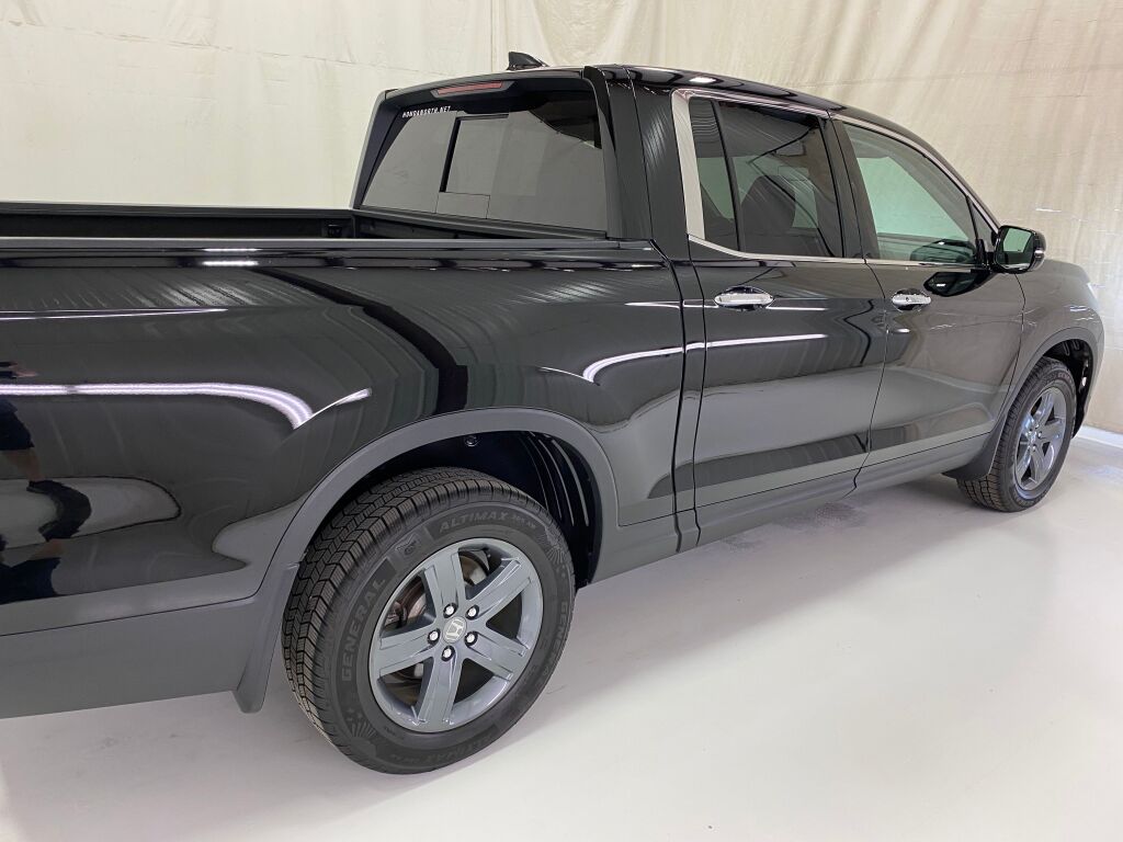 2021 Honda Ridgeline photo 20 of 38