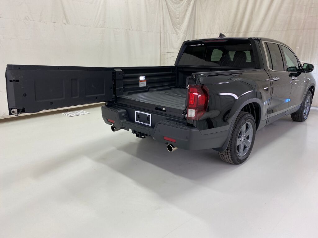2021 Honda Ridgeline photo 25 of 38