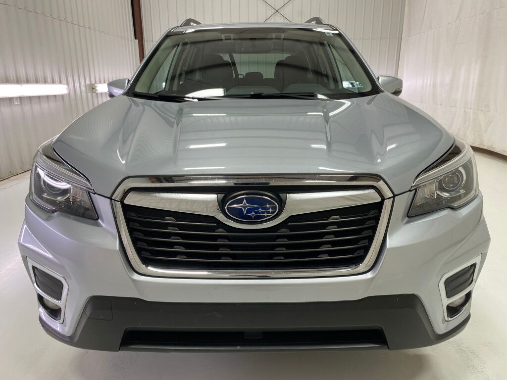 2020 Subaru Forester photo 2 of 10