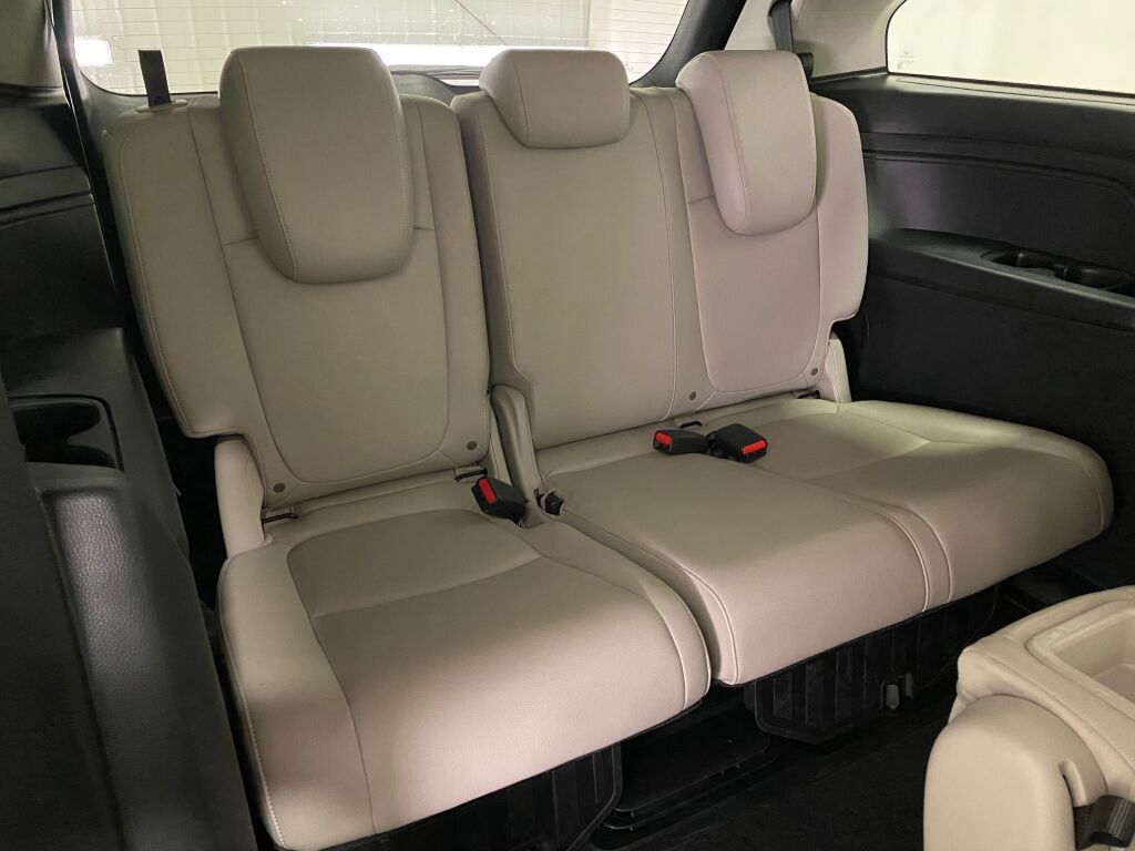 2025 Honda Odyssey photo 11 of 38