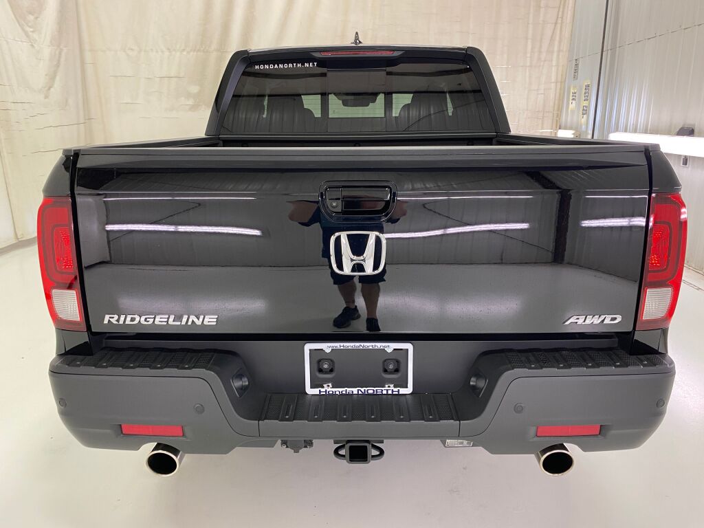 2021 Honda Ridgeline photo 18 of 38