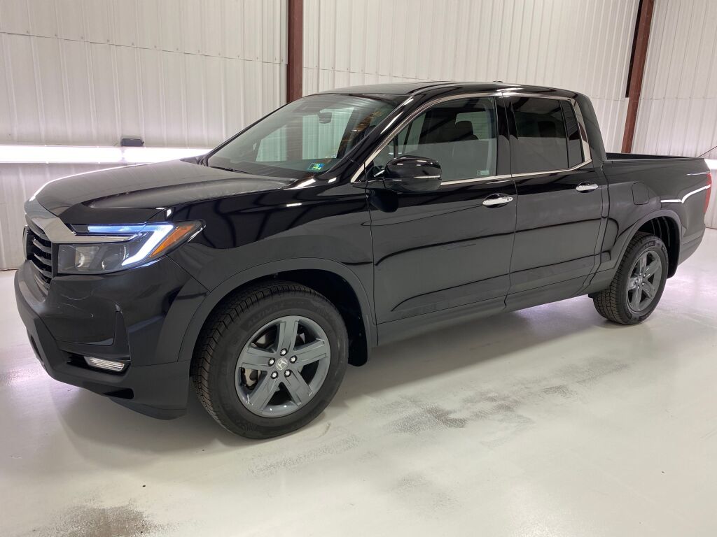 2021 Honda Ridgeline photo 8 of 38