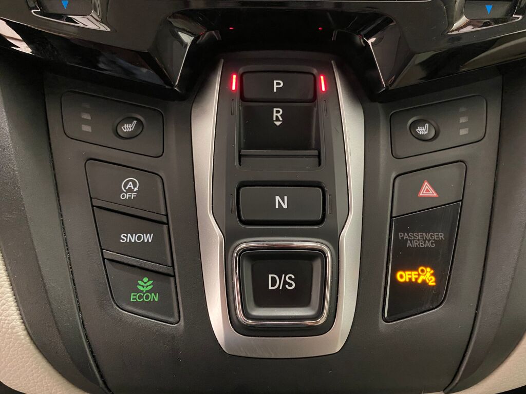 2025 Honda Odyssey photo 35 of 38