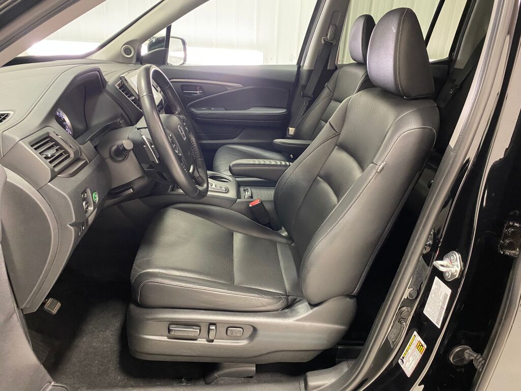 2021 Honda Ridgeline photo 28 of 38