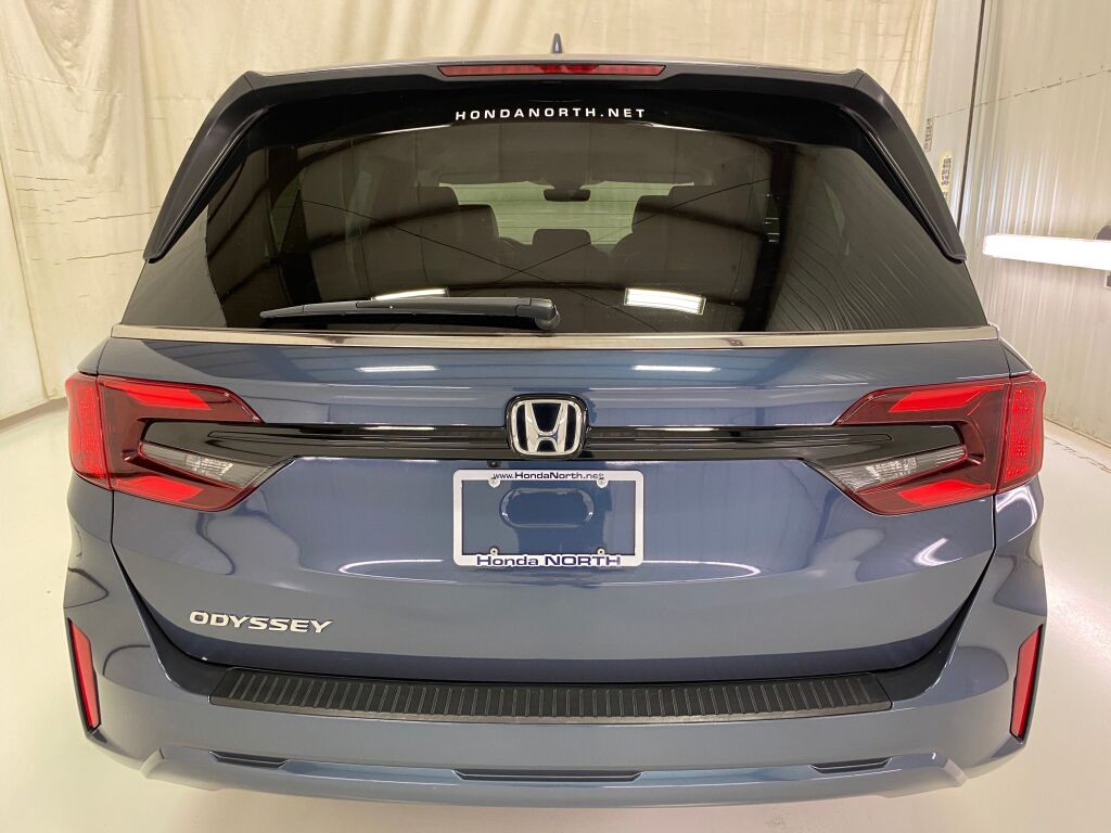 2025 Honda Odyssey photo 18 of 38