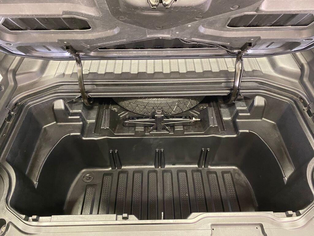 2021 Honda Ridgeline photo 26 of 38