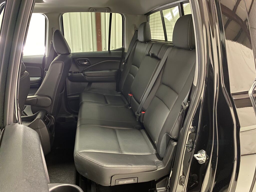 2021 Honda Ridgeline photo 27 of 38
