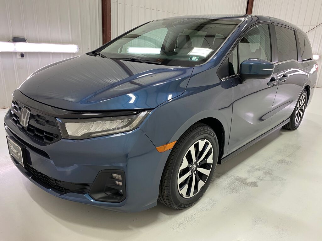 2025 Honda Odyssey photo 4 of 38
