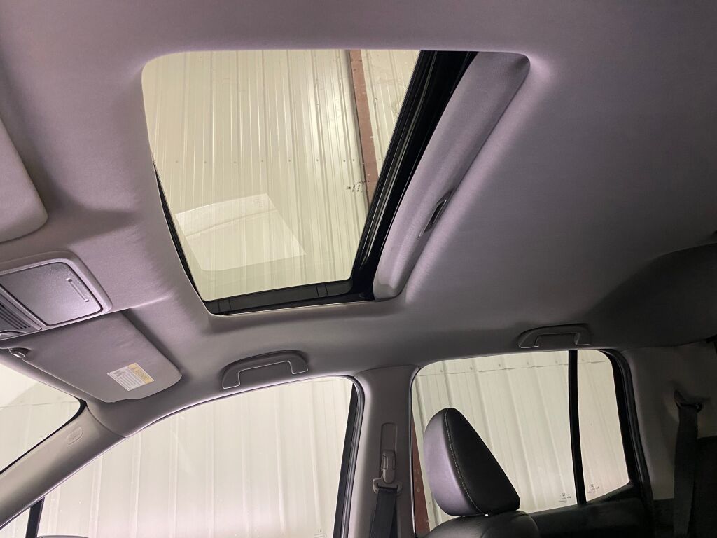 2021 Honda Ridgeline photo 30 of 38
