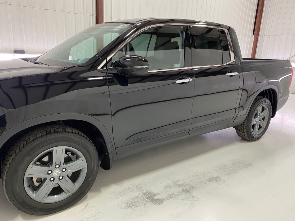 2021 Honda Ridgeline photo 15 of 38