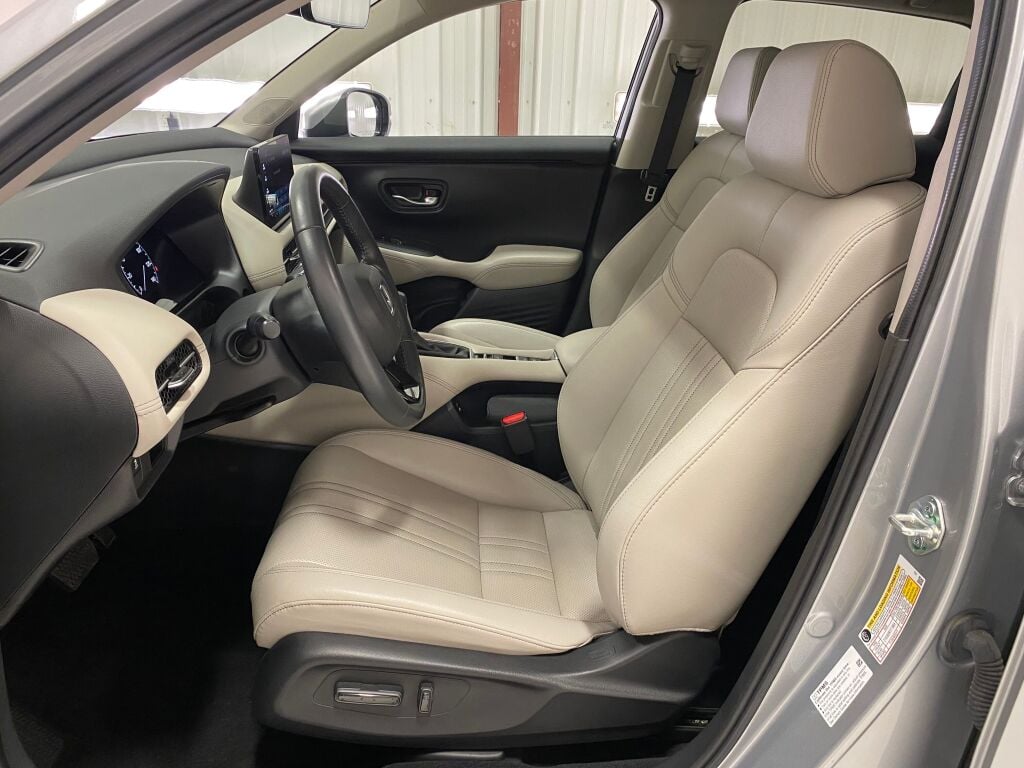 2024 Honda HR-V photo 24 of 34