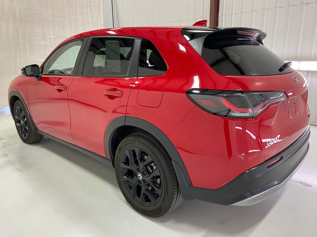 2024 Honda HR-V photo 5 of 10