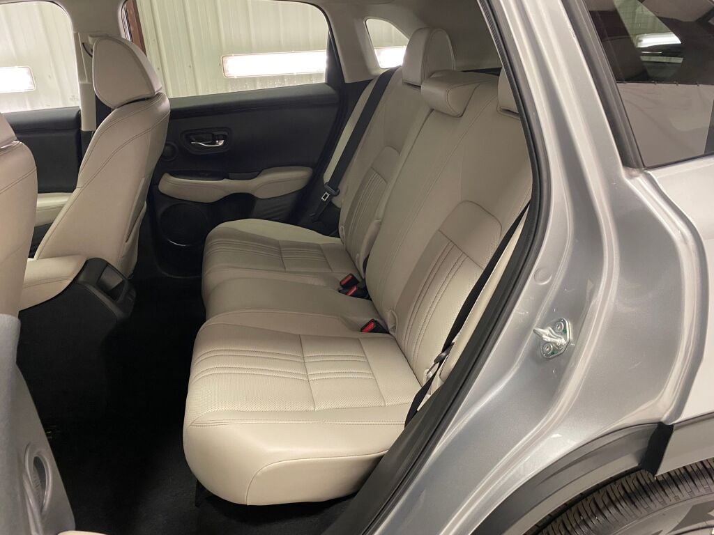 2024 Honda HR-V photo 23 of 34