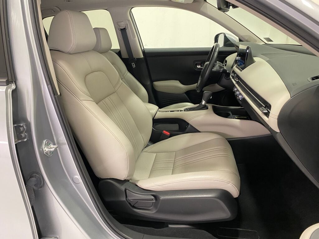 2024 Honda HR-V photo 8 of 34