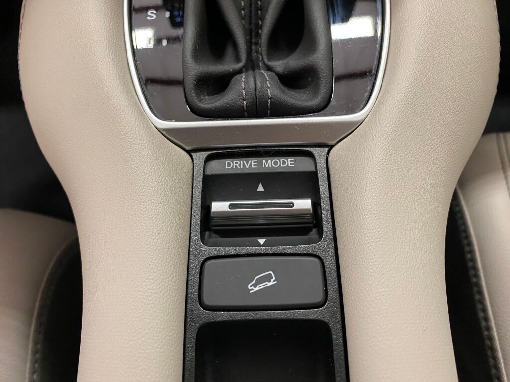 2024 Honda HR-V photo 31 of 34
