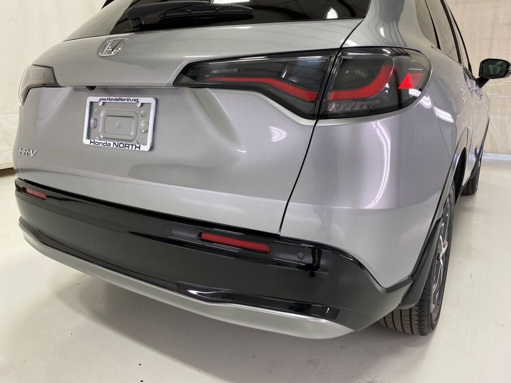 2024 Honda HR-V photo 17 of 34