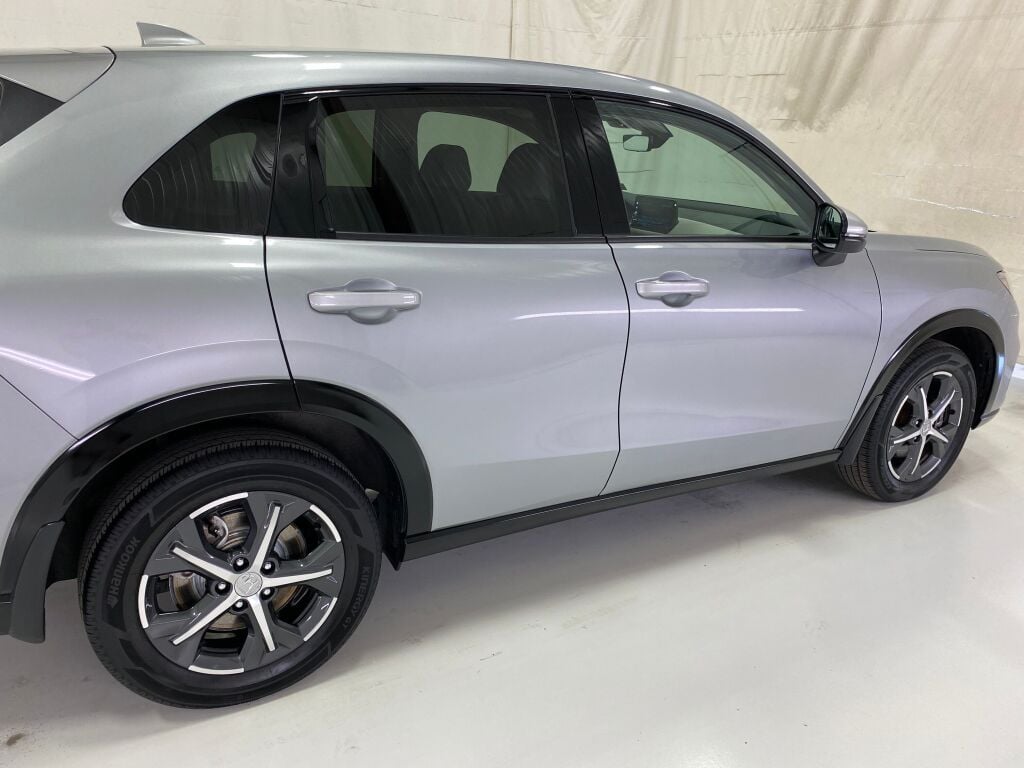 2024 Honda HR-V photo 18 of 34
