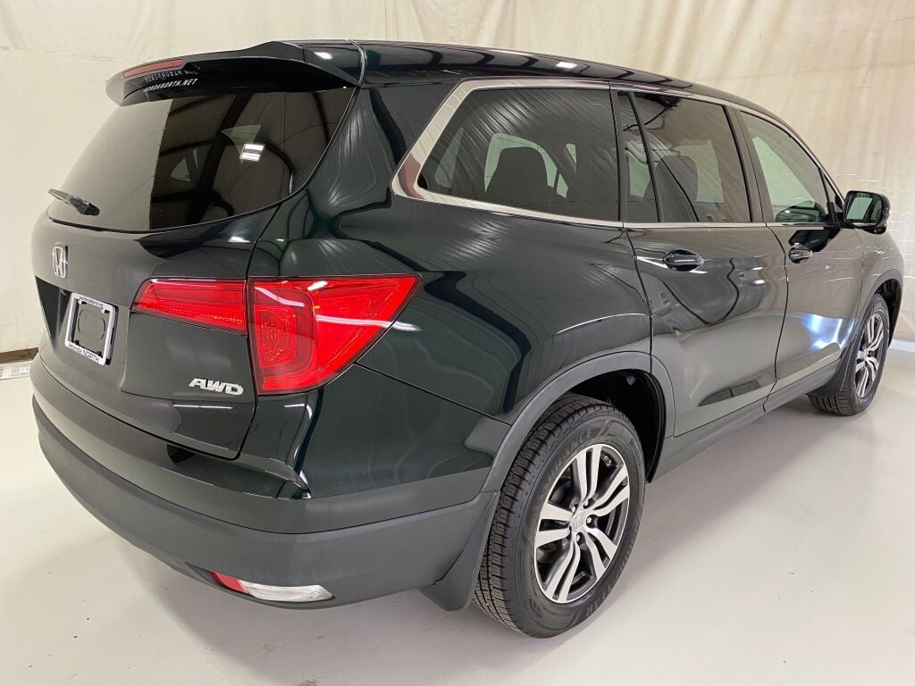 2016 Honda Pilot photo 7 of 38