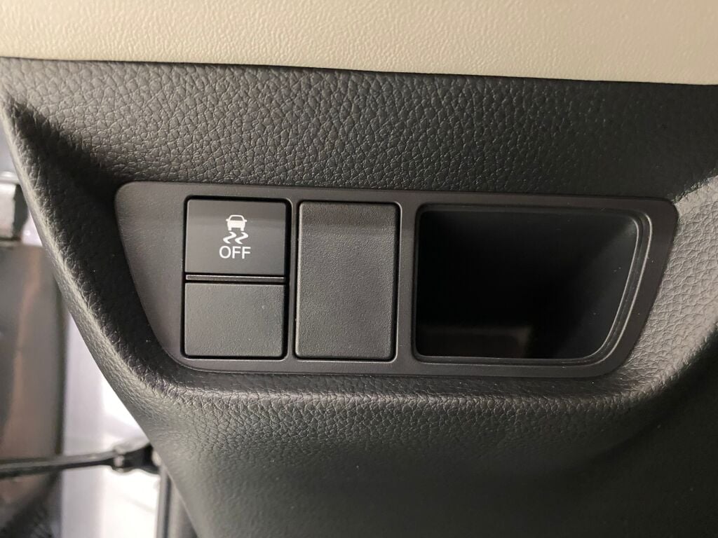 2024 Honda HR-V photo 32 of 34