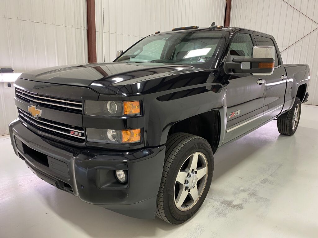 2017 chevrolet Silverado 2500HD photo 3 of 10