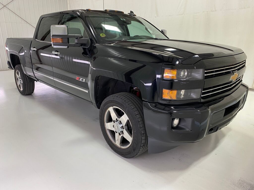 2017 chevrolet Silverado 2500HD photo 9 of 10