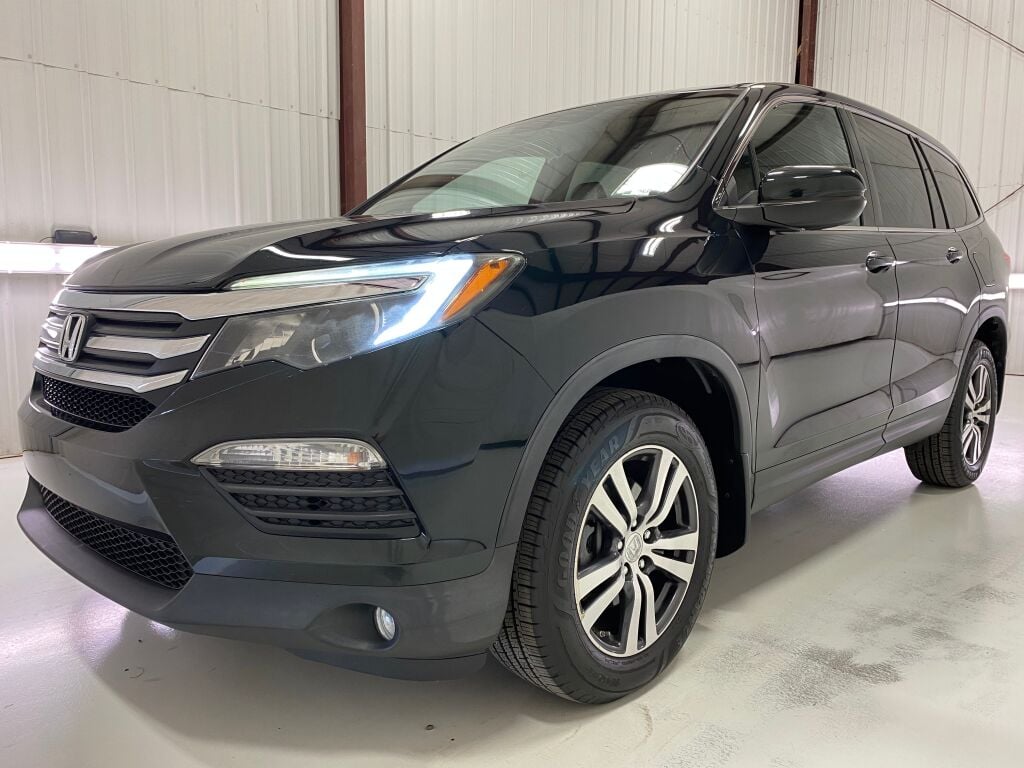 2016 Honda Pilot photo 15 of 38