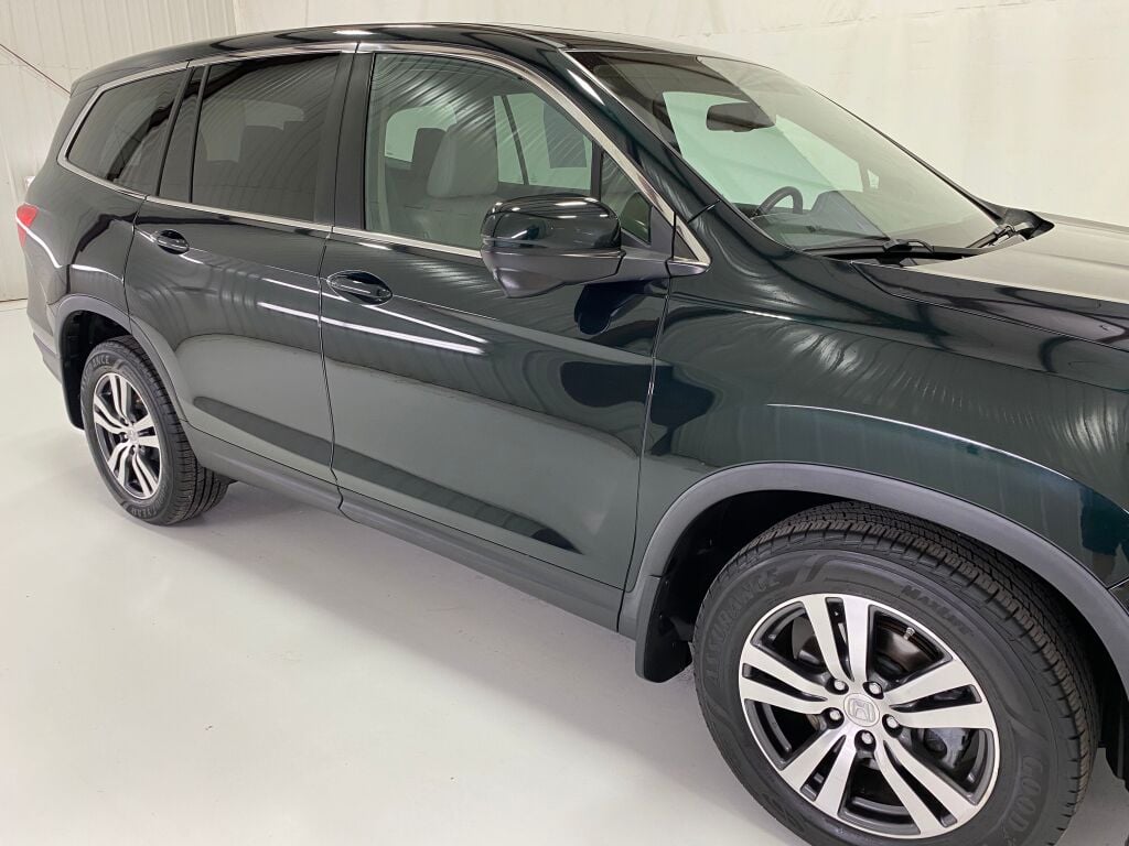 2016 Honda Pilot photo 22 of 38
