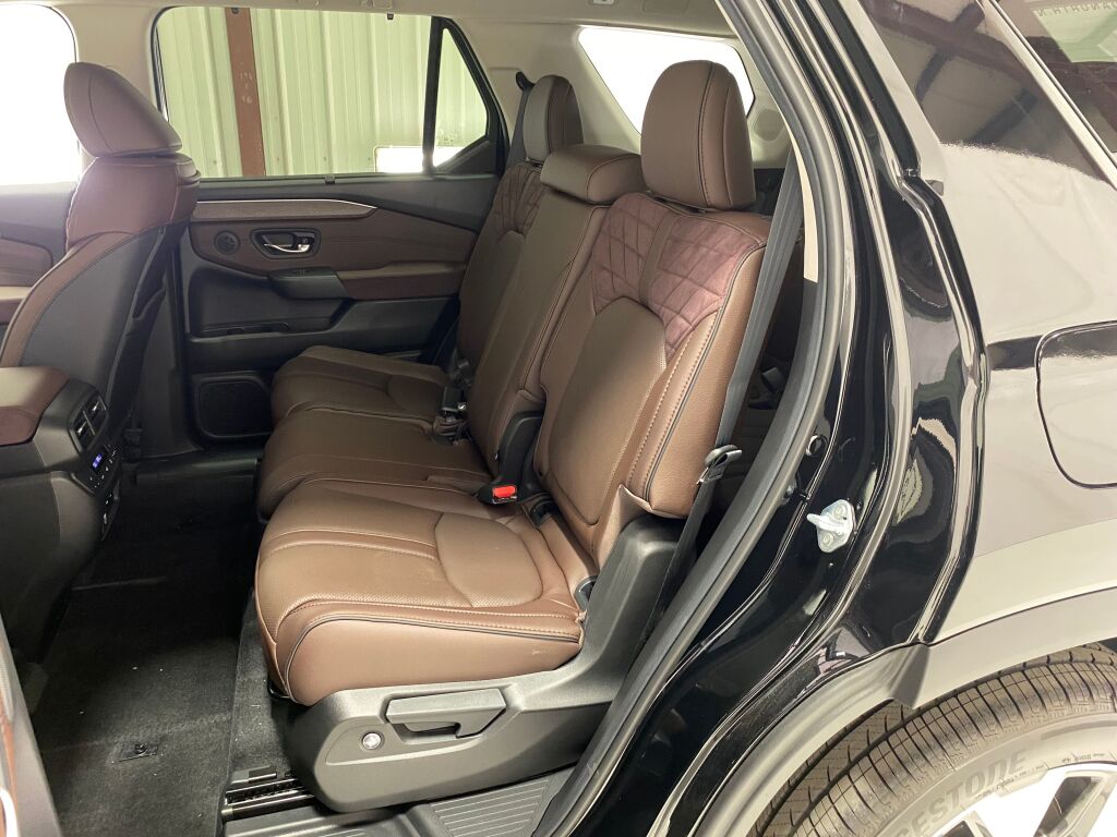 2026 Honda Pilot photo 13 of 24