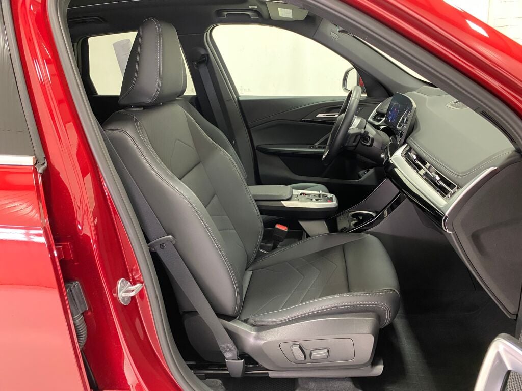2026 BMW X1 photo 10 of 37